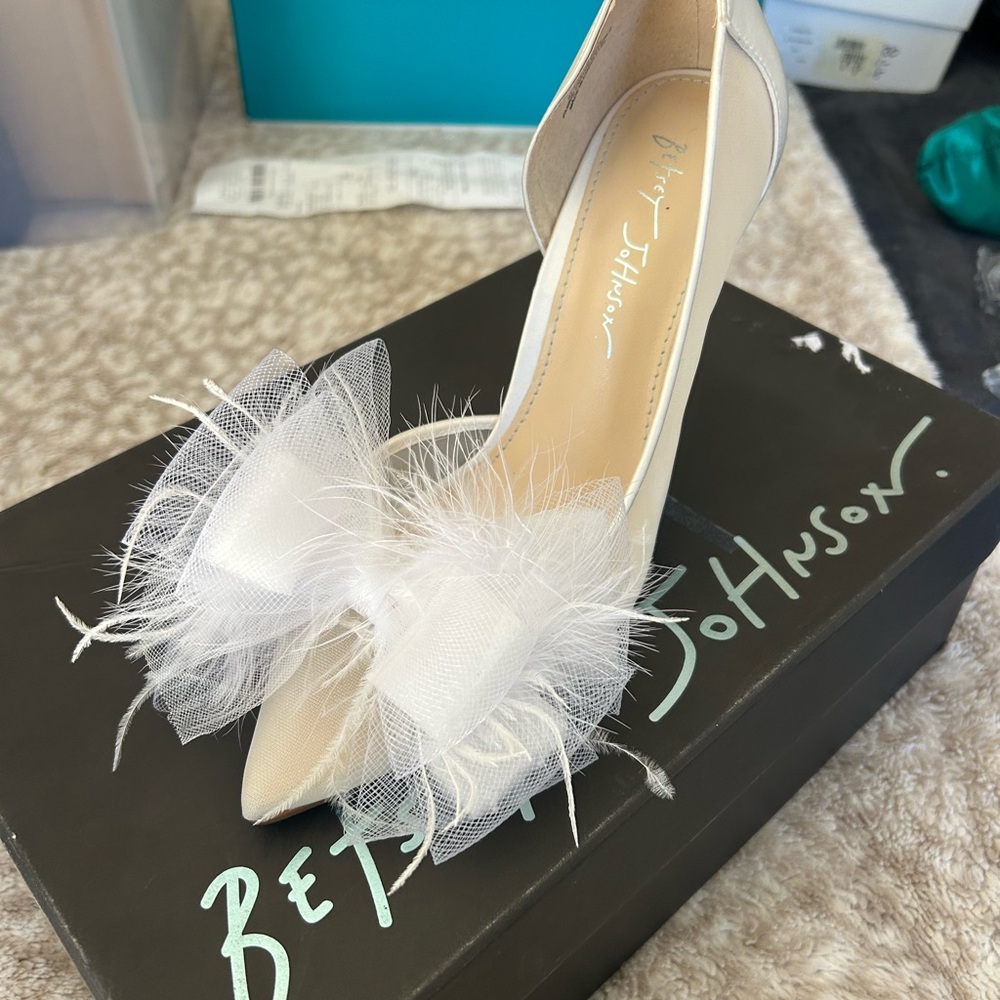 Betsey Johnson White Feathered Women's Shoes